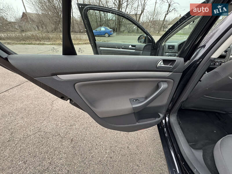 Седан Volkswagen Jetta 2008 в Запорожье