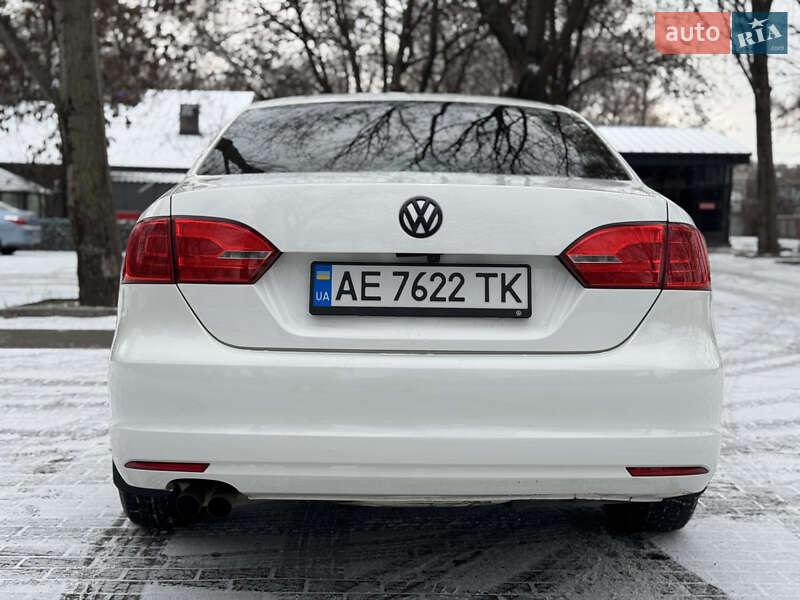 Седан Volkswagen Jetta 2013 в Кам'янському