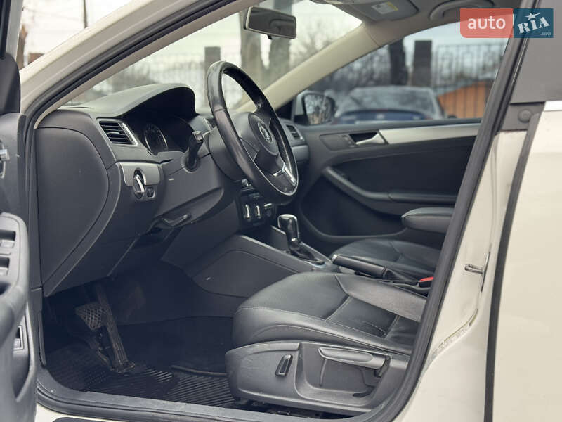 Седан Volkswagen Jetta 2013 в Кам'янському