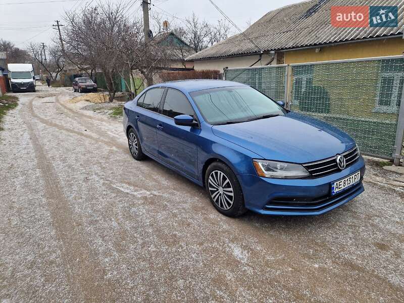Седан Volkswagen Jetta 2017 в Дніпрі