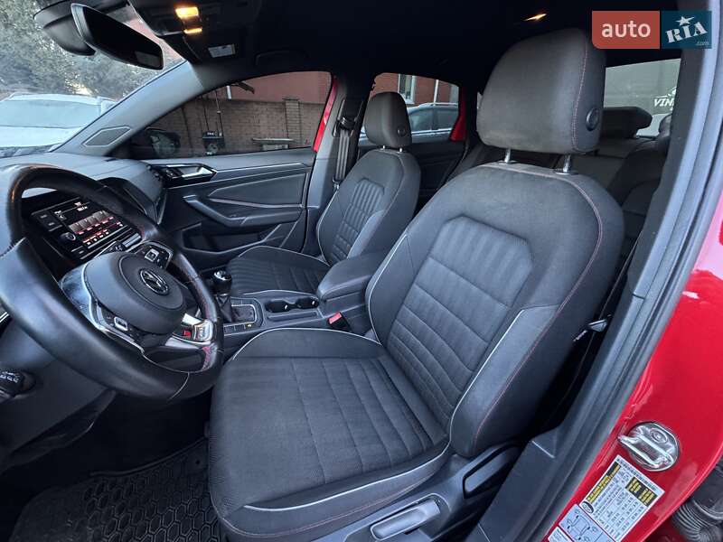 Седан Volkswagen Jetta 2020 в Виннице