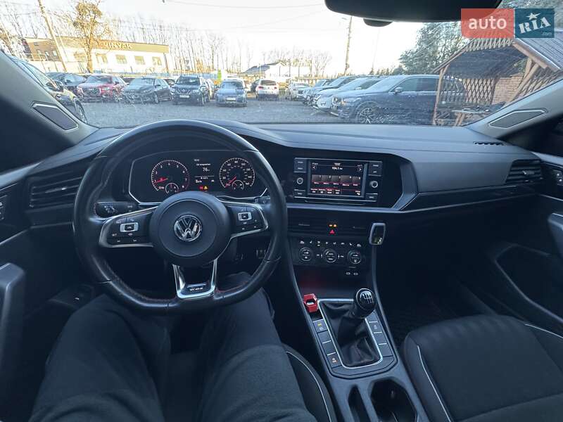 Седан Volkswagen Jetta 2020 в Виннице
