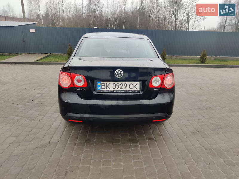Седан Volkswagen Jetta 2007 в Львові