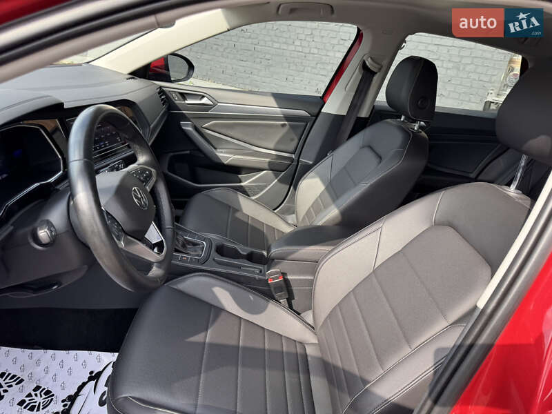 Седан Volkswagen Jetta 2022 в Луцьку