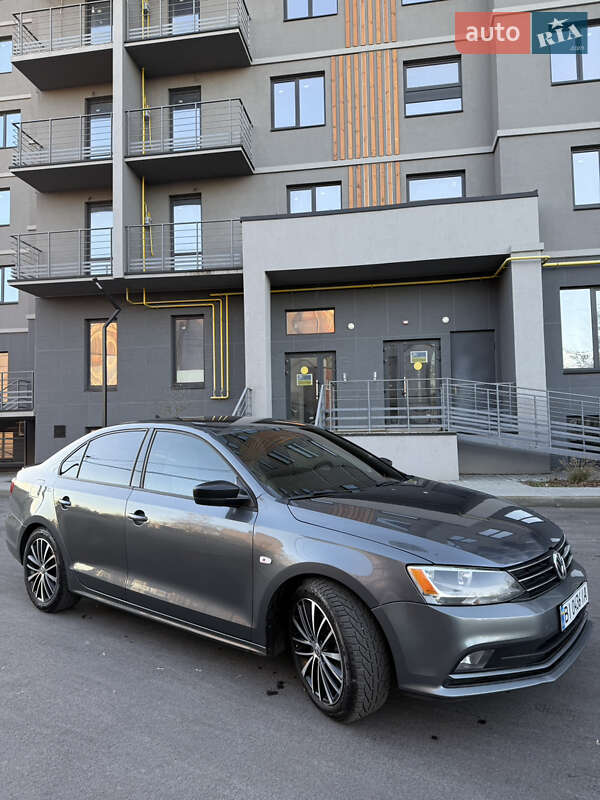 Седан Volkswagen Jetta 2015 в Києві фото 2 Седан Volkswagen Jetta 2015 в Києві