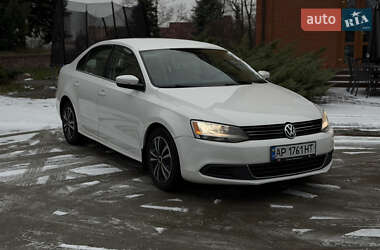 Седан Volkswagen Jetta 2013 в Коростене