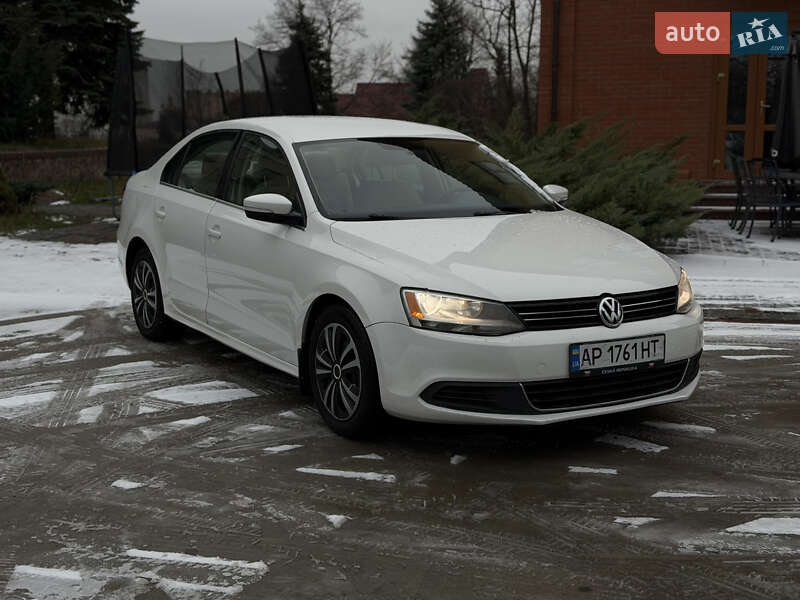 Volkswagen Jetta 2013