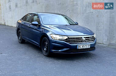 Седан Volkswagen Jetta 2019 в Львові