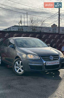 Седан Volkswagen Jetta 2005 в Сумах