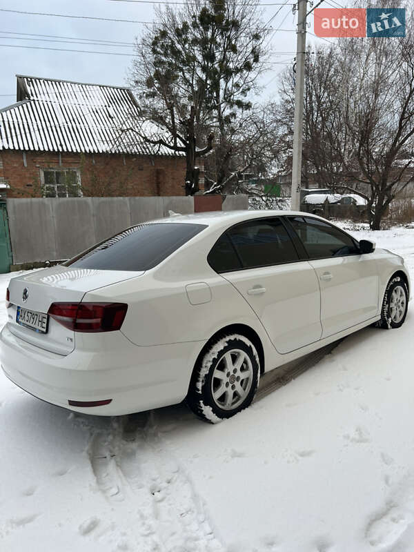 Седан Volkswagen Jetta 2016 в Харкові