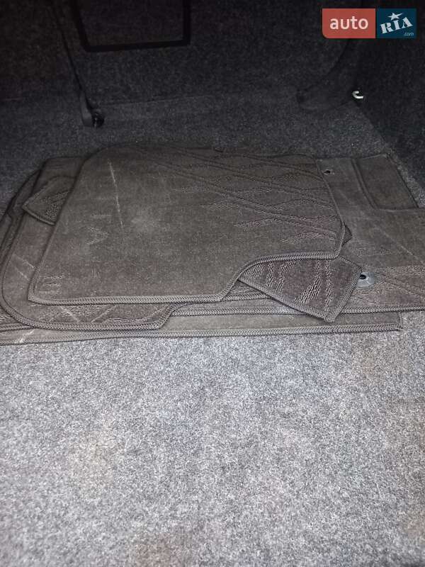 Седан Volkswagen Jetta 2012 в Тальному