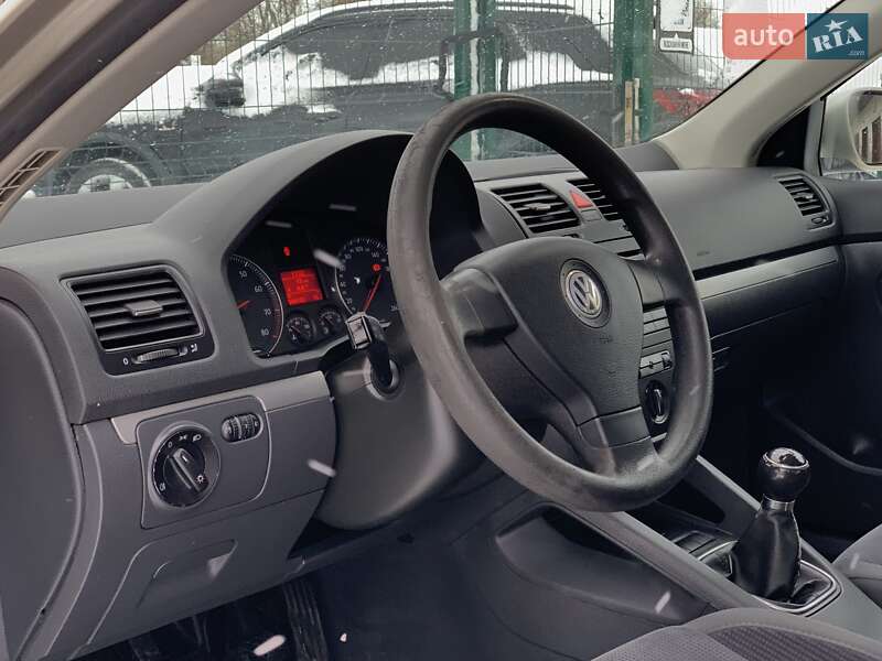 Седан Volkswagen Jetta 2005 в Бердичеві