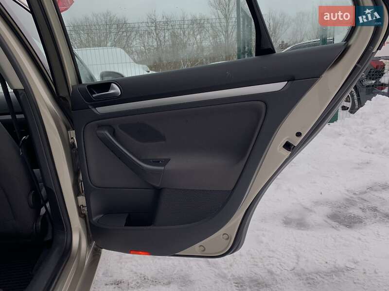 Седан Volkswagen Jetta 2005 в Бердичеві