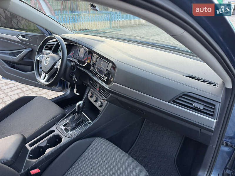 Седан Volkswagen Jetta 2018 в Ковелі