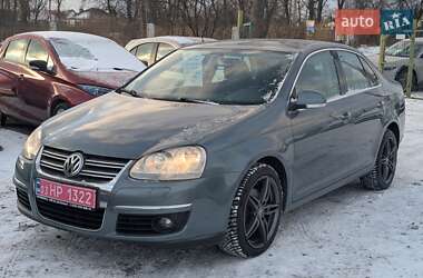Седан Volkswagen Jetta 2006 в Ровно