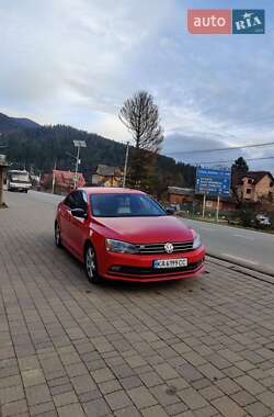 Седан Volkswagen Jetta 2016 в Киеве