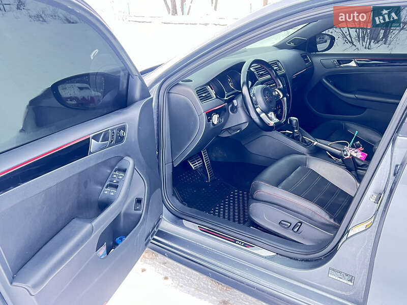 Седан Volkswagen Jetta 2017 в Харкові