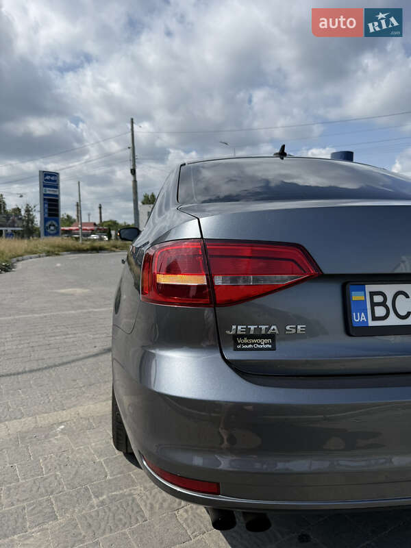 Седан Volkswagen Jetta 2014 в Львові