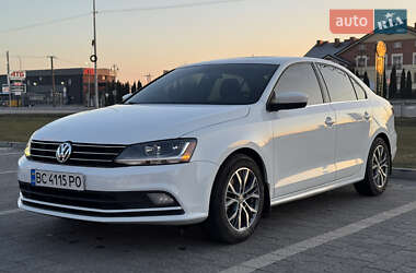 Седан Volkswagen Jetta 2017 в Львове