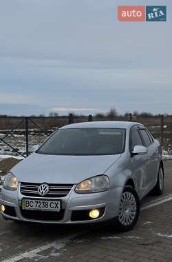 Седан Volkswagen Jetta 2006 в Львове