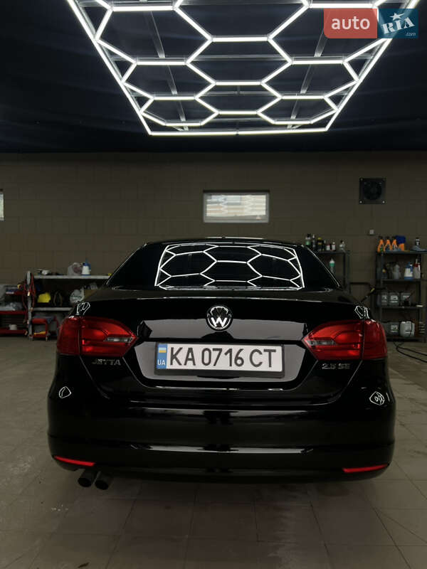 Volkswagen Jetta 2011