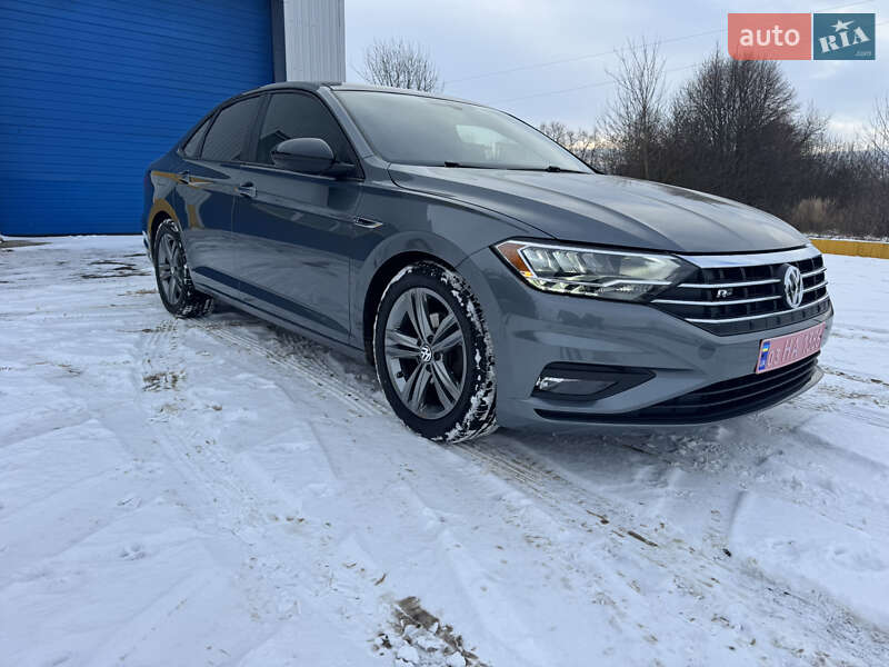 Седан Volkswagen Jetta 2019 в Луцьку