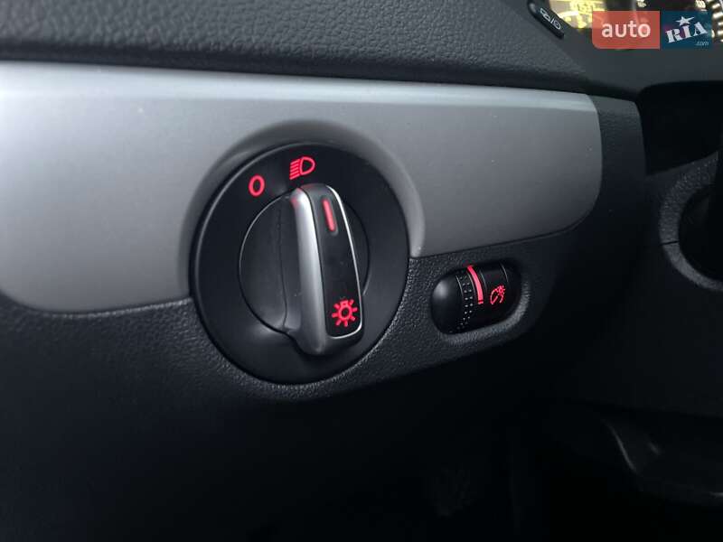 Седан Volkswagen Jetta 2014 в Харкові