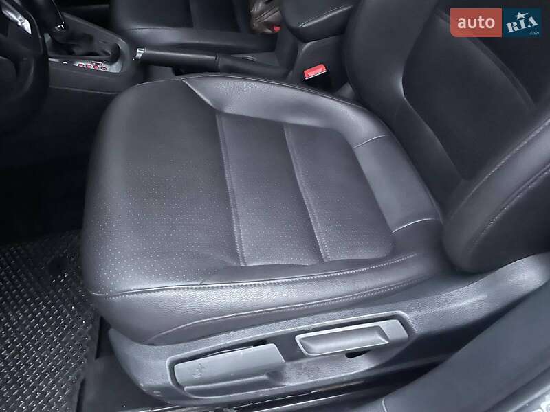 Седан Volkswagen Jetta 2014 в Харкові