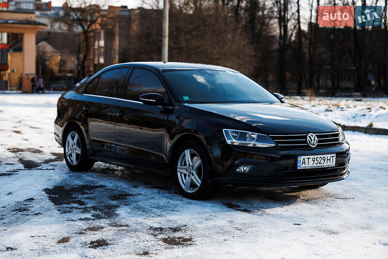Седан Volkswagen Jetta 2016 в Ивано-Франковске