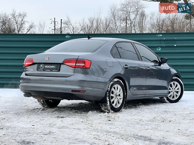 Седан Volkswagen Jetta 2015 в Києві фото 23 Седан Volkswagen Jetta 2015 в Києві