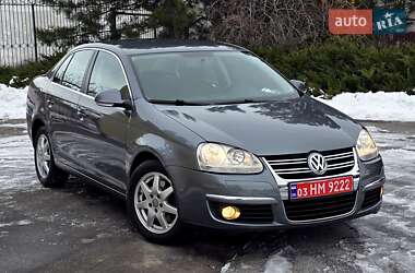 Седан Volkswagen Jetta 2010 в Полтаві