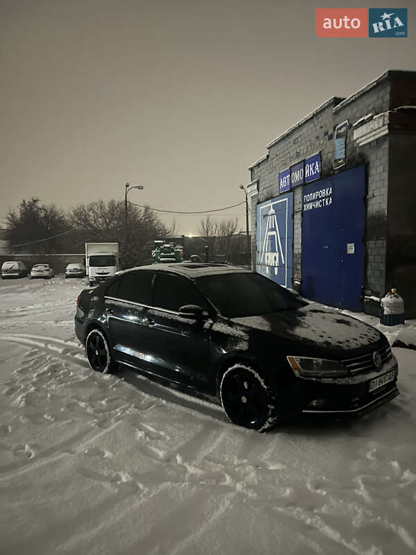 Седан Volkswagen Jetta 2012 в Черкасах