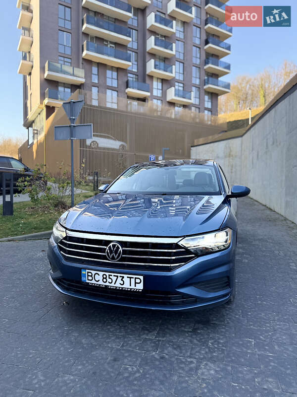 Седан Volkswagen Jetta 2019 в Львове