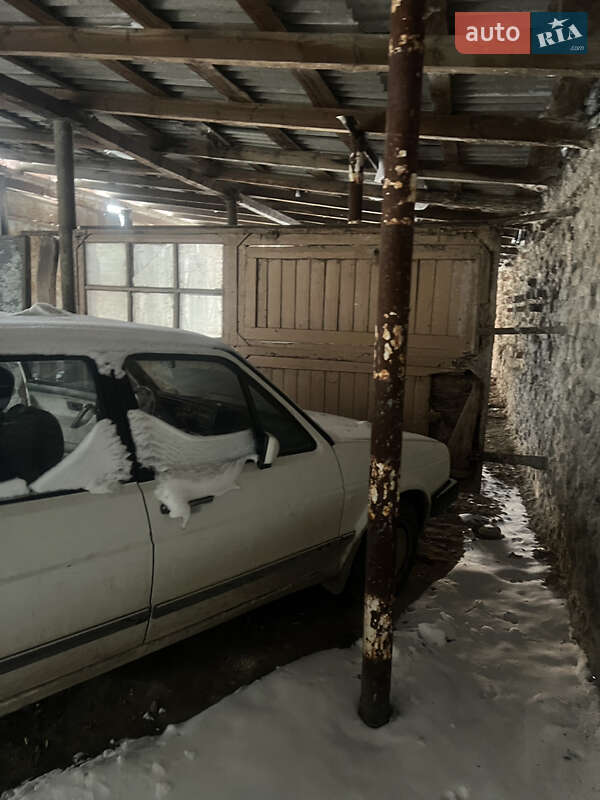 Седан Volkswagen Jetta 1988 в Бучачі