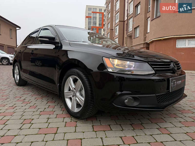 Седан Volkswagen Jetta 2011 в Ивано-Франковске