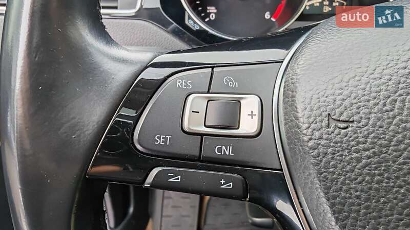 Седан Volkswagen Jetta 2015 в Могилев-Подольске фото 47 Седан Volkswagen Jetta 2015 в Могилев-Подольске