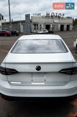 Седан Volkswagen Jetta 2019 в Авангарде