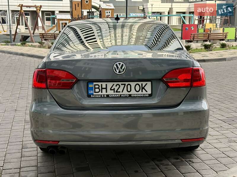Седан Volkswagen Jetta 2013 в Одессе
