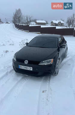 Седан Volkswagen Jetta 2014 в Тернополе