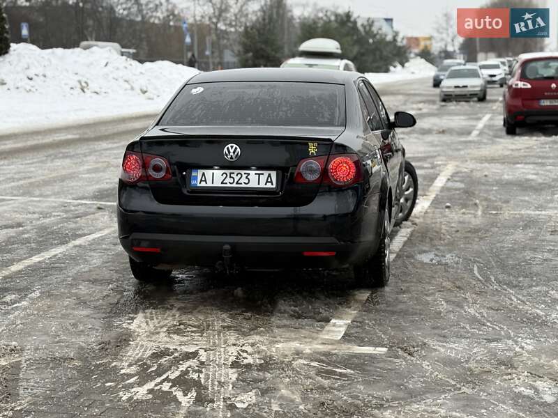 Седан Volkswagen Jetta 2006 в Ахтырке