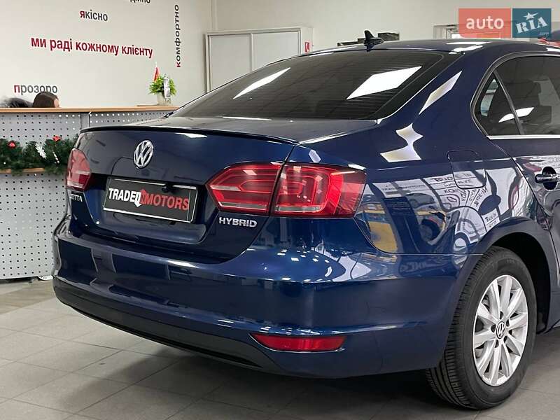 Седан Volkswagen Jetta 2013 в Киеве фото 12 Седан Volkswagen Jetta 2013 в Киеве