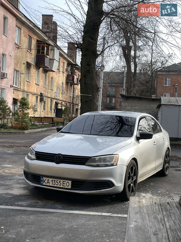 Volkswagen Jetta 2012