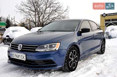 Седан Volkswagen Jetta 2015 в Львові