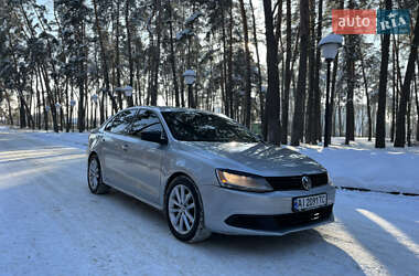 Седан Volkswagen Jetta 2012 в Чернигове