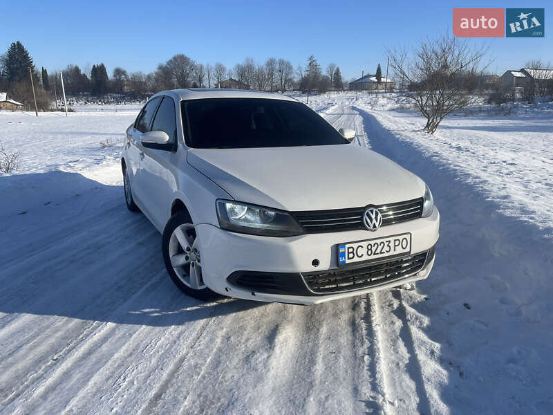 Volkswagen Jetta 2011