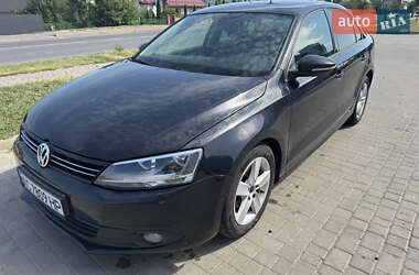 Седан Volkswagen Jetta 2011 в Ковелі