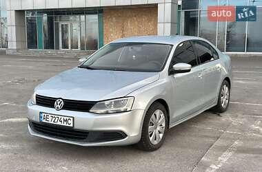 Седан Volkswagen Jetta 2014 в Дніпрі