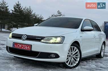 Седан Volkswagen Jetta 2013 в Самборе