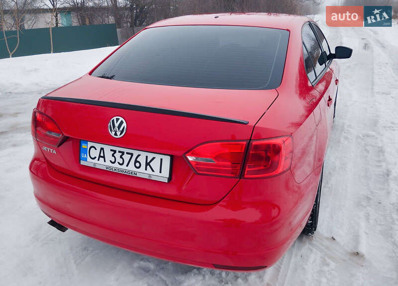 Седан Volkswagen Jetta 2013 в Монастырище