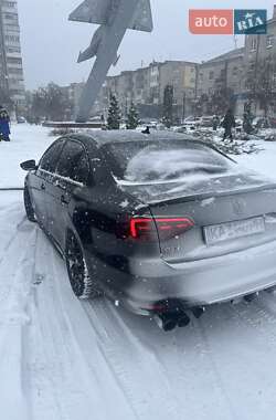 Седан Volkswagen Jetta 2014 в Новомосковске